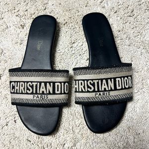 Christian Dior Paris Slide On Size 38 Sandals!